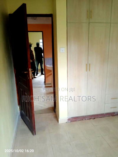 3bdrm Bungalow in Kiamunyi, Menengai West for sale - Image 10