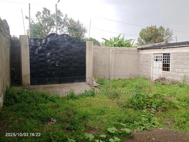 3bdrm Bungalow in Kiamunyi, Menengai West for sale