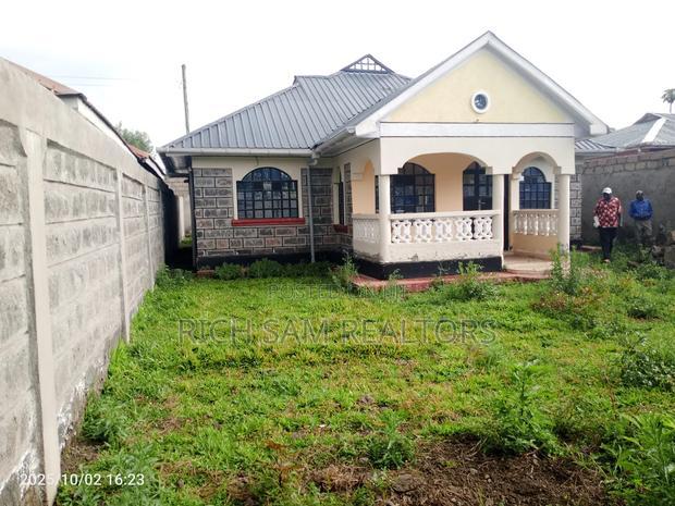 3bdrm Bungalow in Kiamunyi, Menengai West for sale