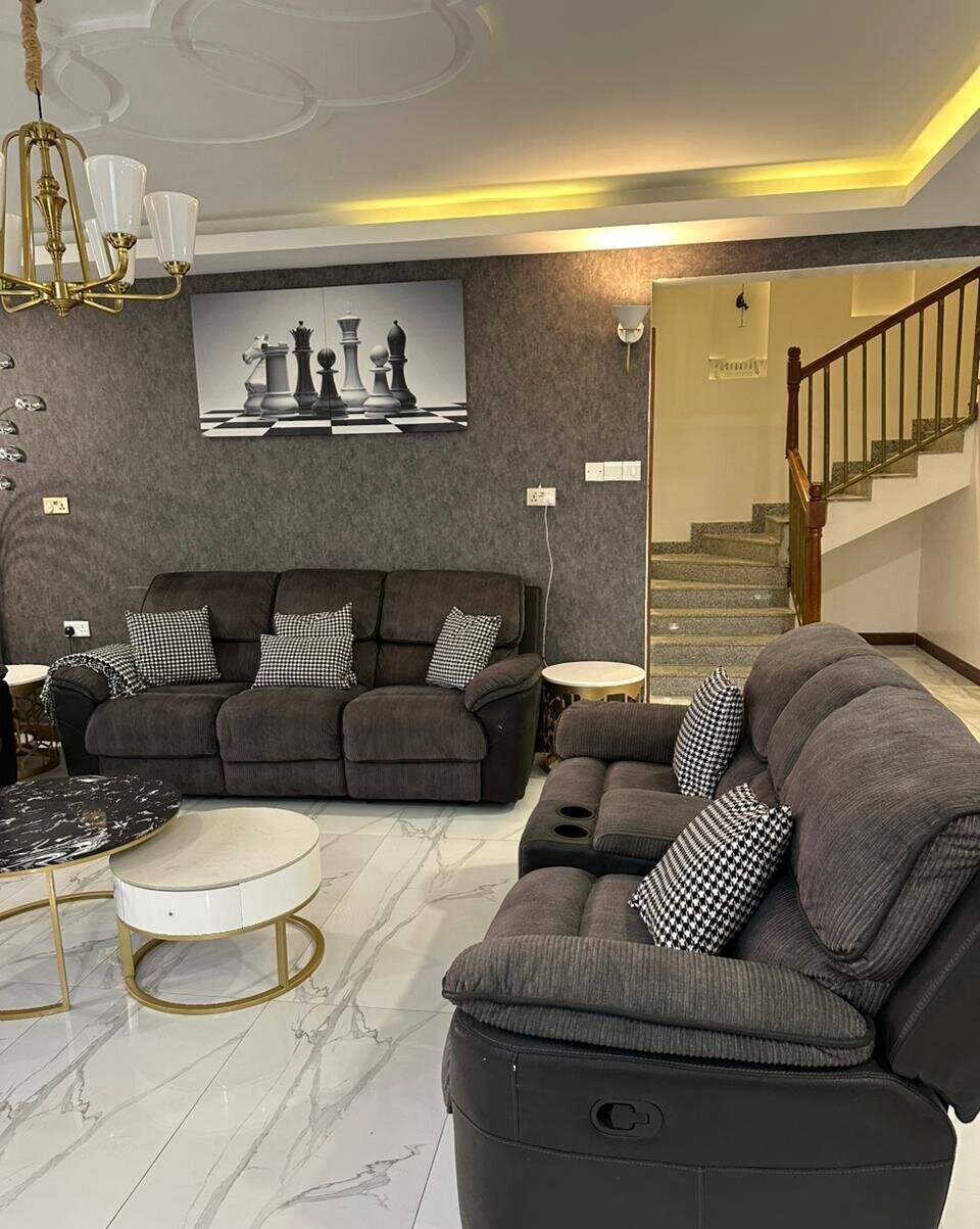 4BR All-Ensuite Duplex with Heated Pool & Sauna - Kilimani