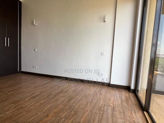 3bdrm Apartment in Parklands for sale