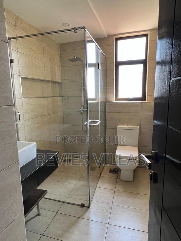 3bdrm Apartment in Parklands for sale