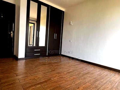 3bdrm Apartment in Parklands for sale - Image 3