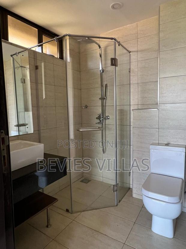 3bdrm Apartment in Parklands for sale