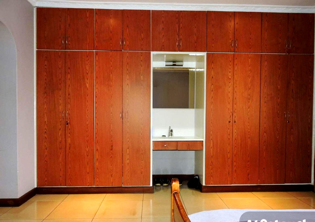 4-Ensuite Townhouse with Private Garden & DSQ - Spring Valley