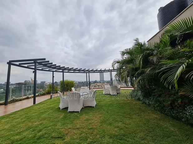 4bdrm Duplex in Riverside Drive for rent