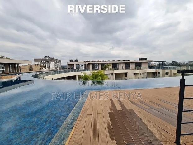 4bdrm Duplex in Riverside Drive for rent