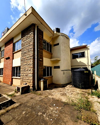 3/4 Acre Westlands Plot with Garden