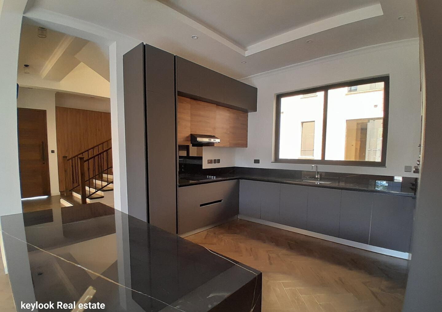 4-Ensuite Townhouse with Two Kitchens & Rooftop Views - Lavington