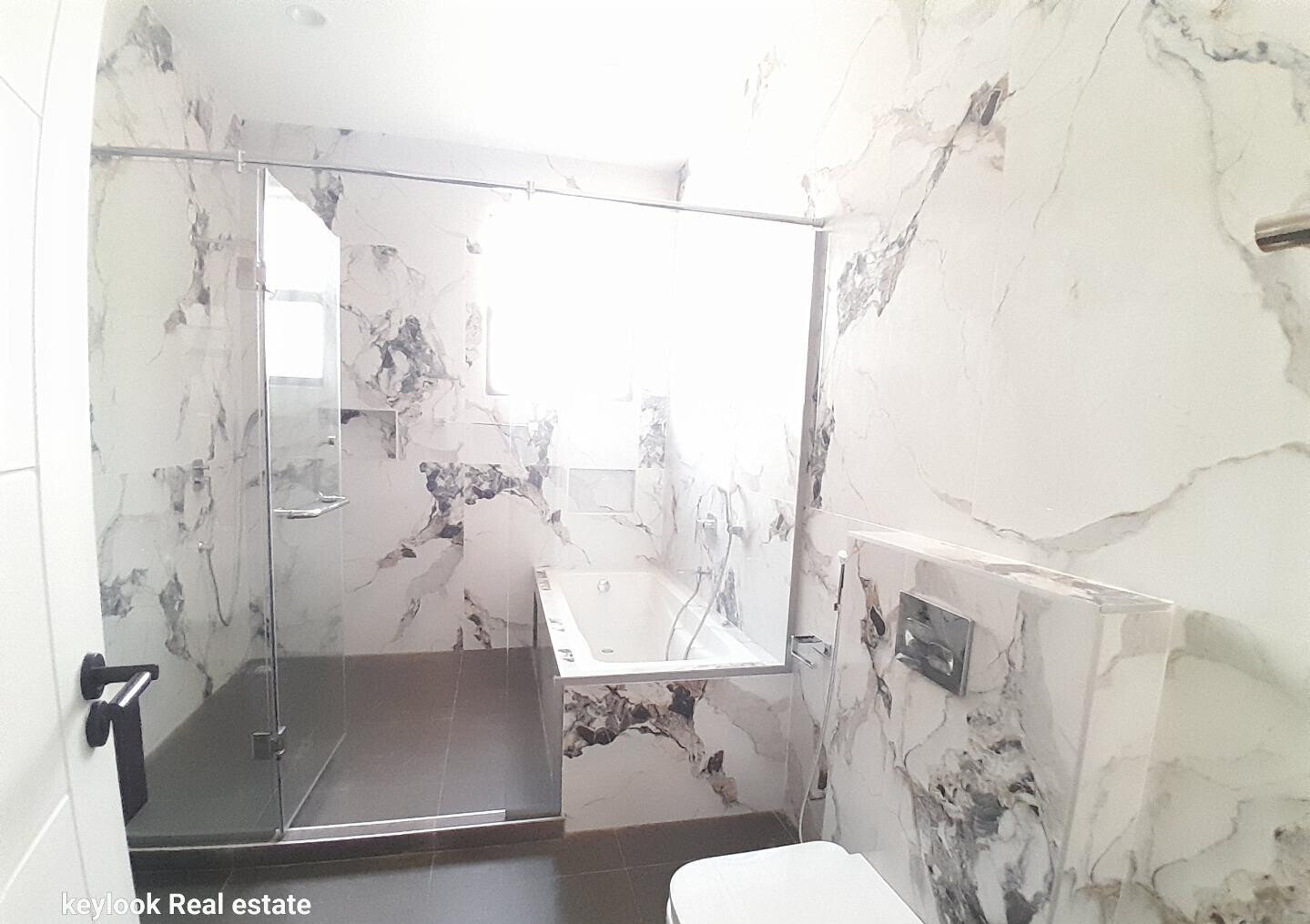 4-Ensuite Townhouse with Two Kitchens & Rooftop Views - Lavington