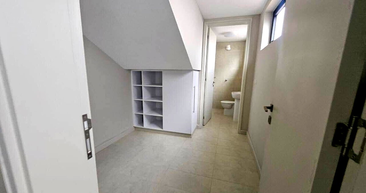 4BR All-Ensuite Townhouse with Pool & Gym Access - Runda