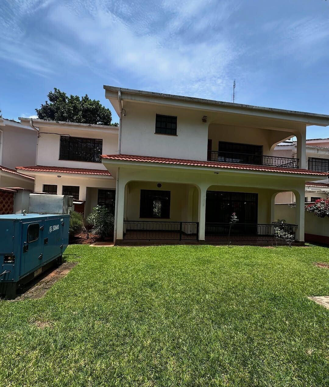 All-Ensuite 5BR Townhouse with DSQ & Generator - Lavington