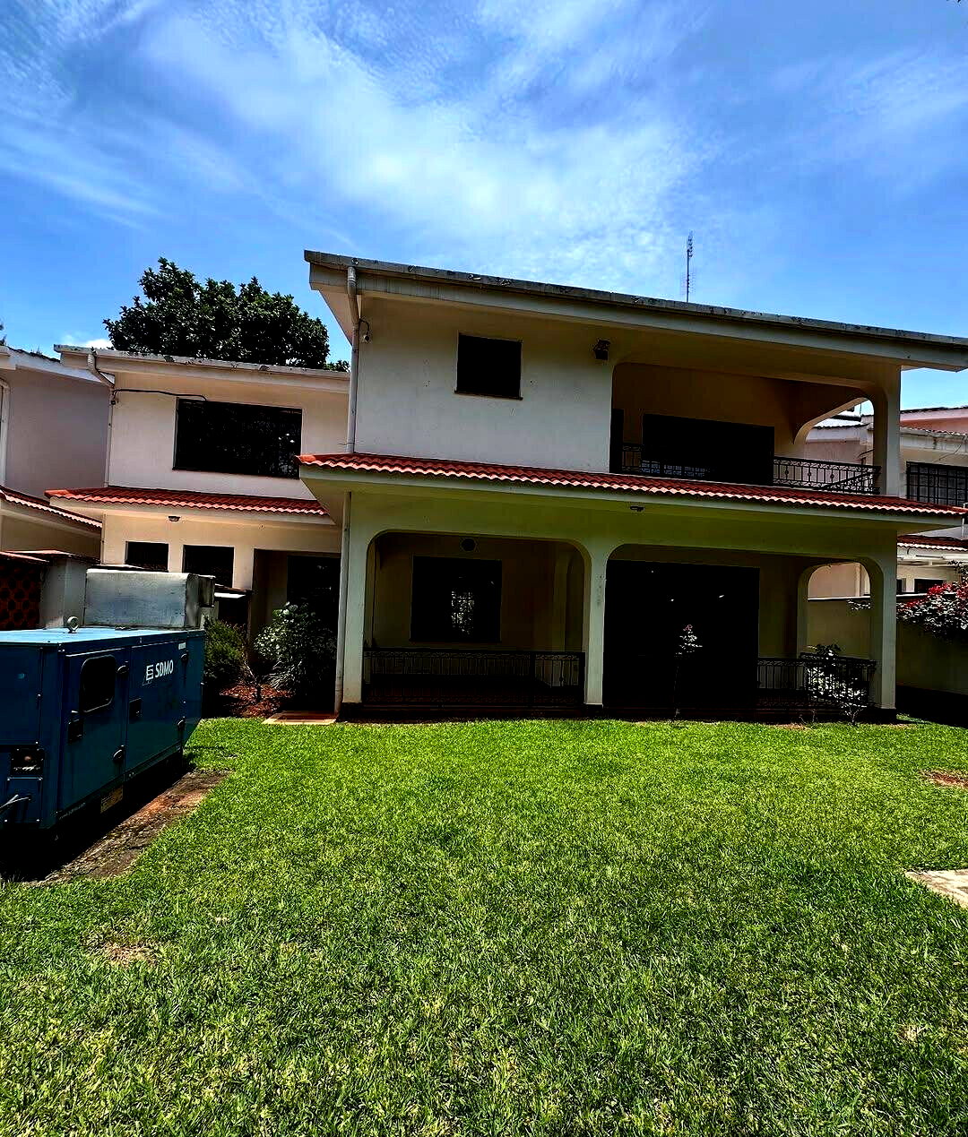 All-Ensuite 5BR Townhouse with DSQ & Generator - Lavington