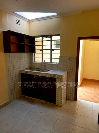 4bdrm Bungalow in Ngong Town for rent - Image 9