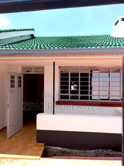 4bdrm Bungalow in Ngong Town for rent - Image 2