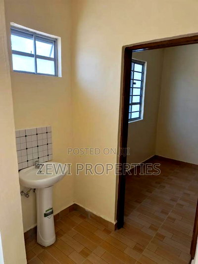 4bdrm Bungalow in Ngong Town for rent - Image 6