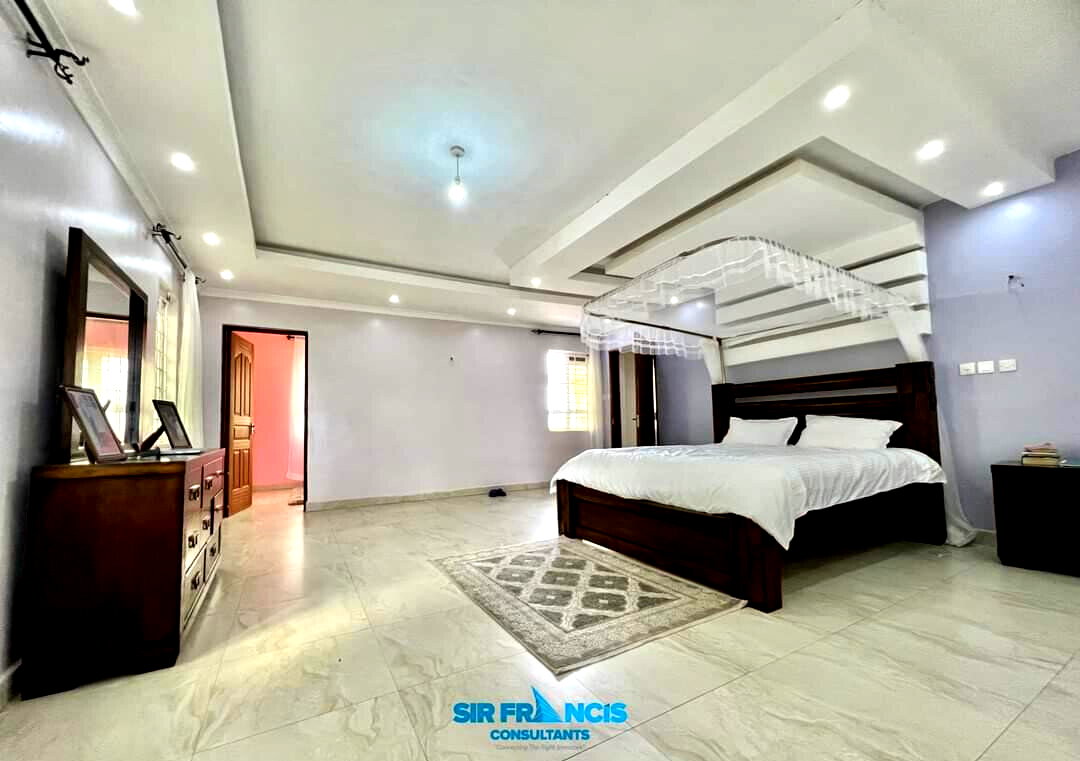 5BR Townhouse with DSQ & Huge Balconies - Syokimau