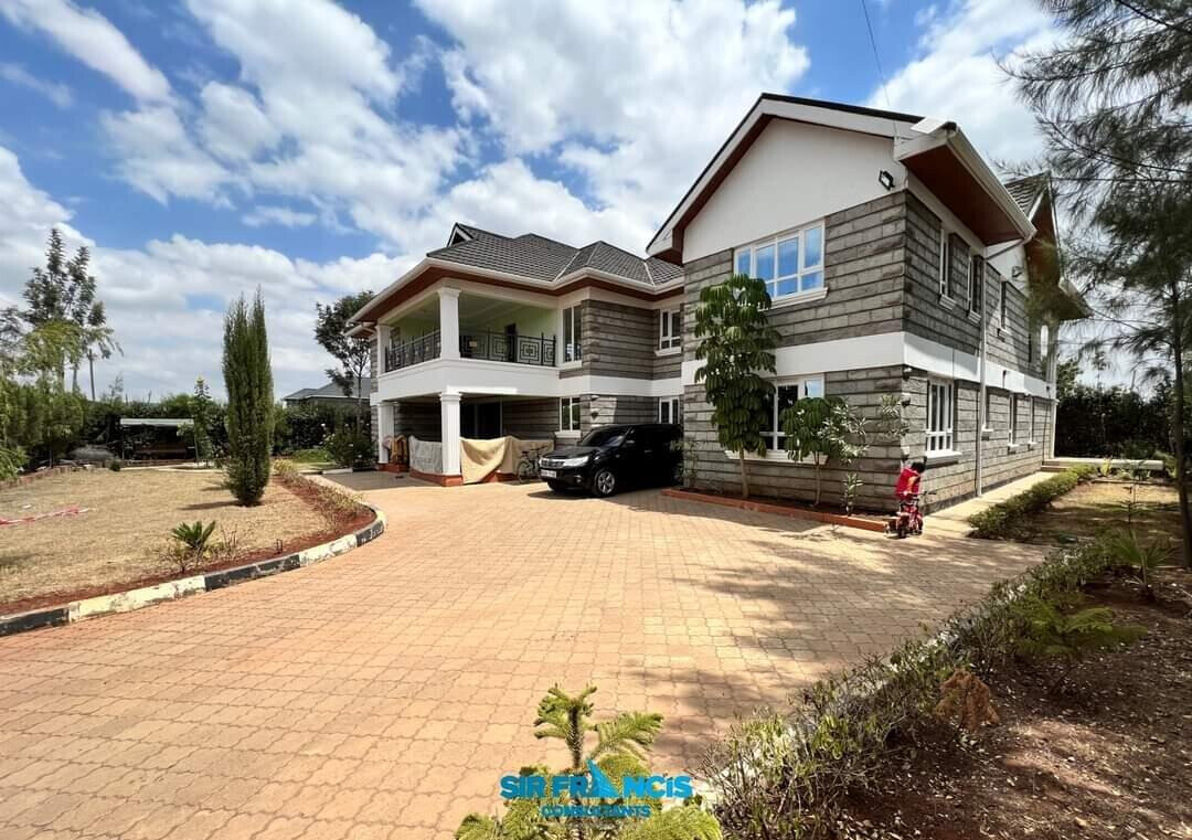 5BR Townhouse with DSQ & Huge Balconies - Syokimau