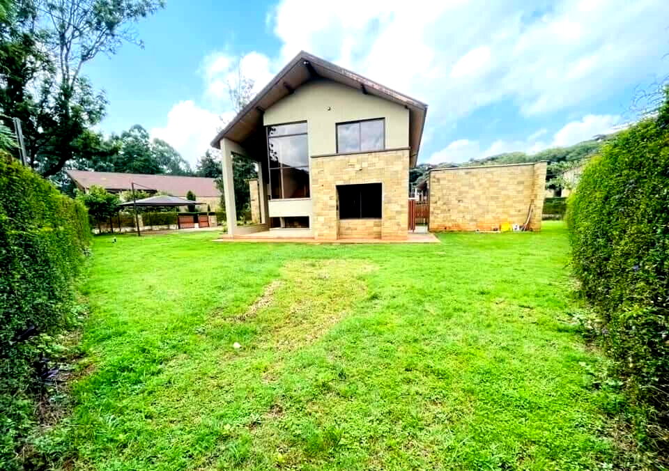 4-Ensuite Villa with DSQ & Clubhouse Gym-Pool – Karen