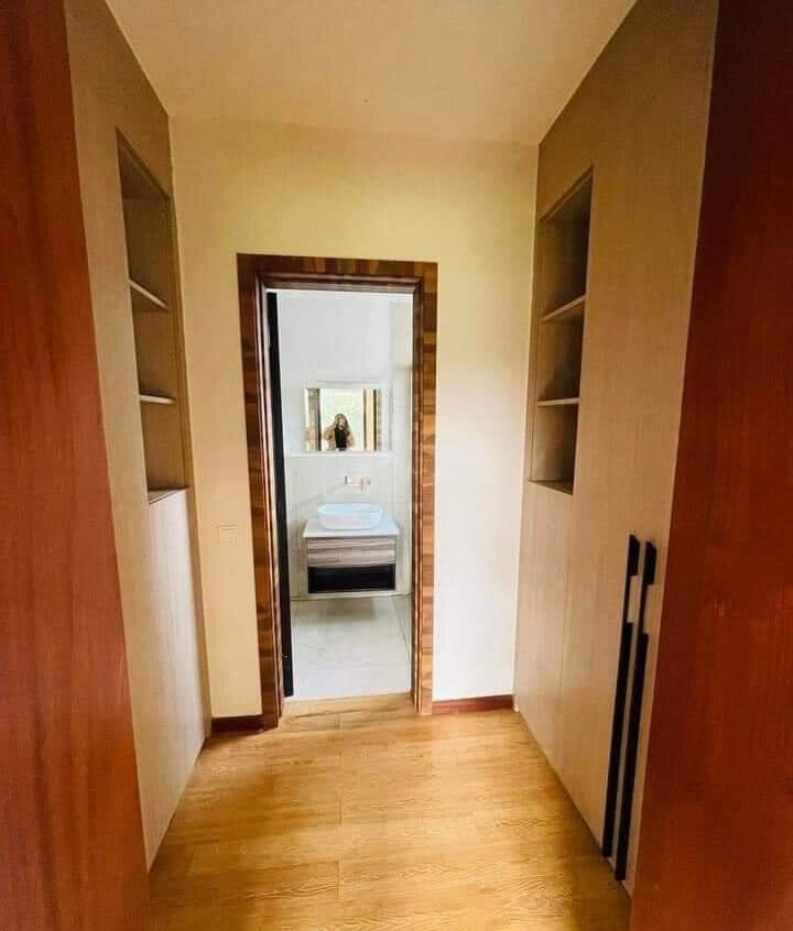 4-Ensuite Villa with DSQ & Clubhouse Gym-Pool – Karen