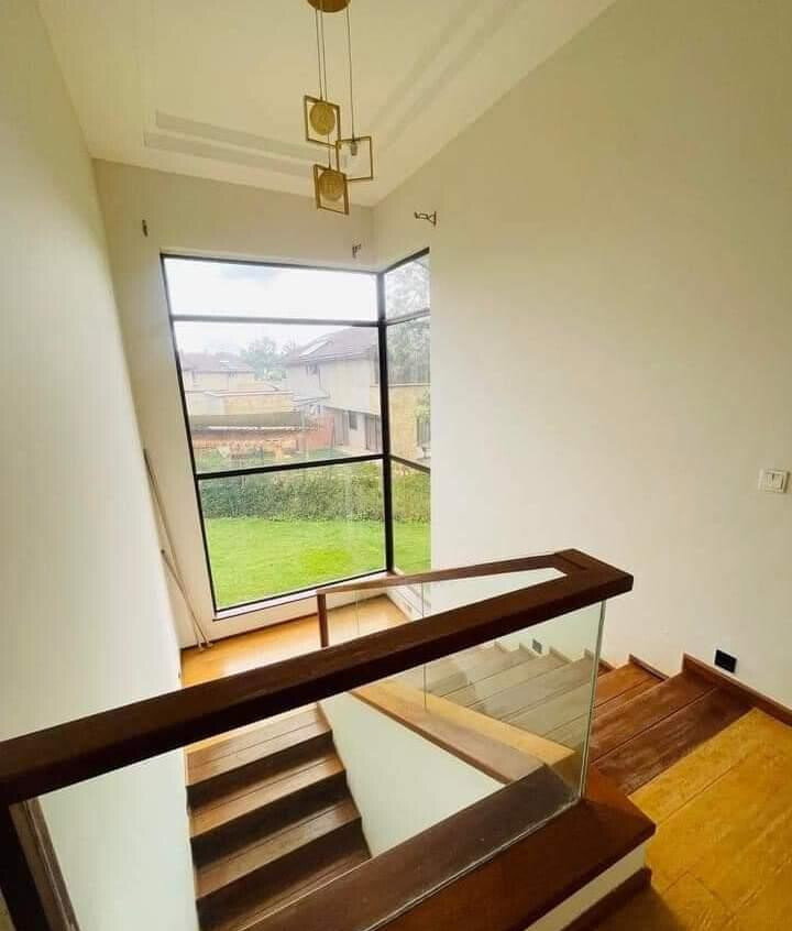 4-Ensuite Villa with DSQ & Clubhouse Gym-Pool – Karen