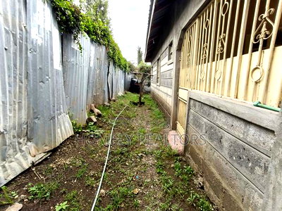 3bdrm Bungalow in Kiserian for sale - Image 5