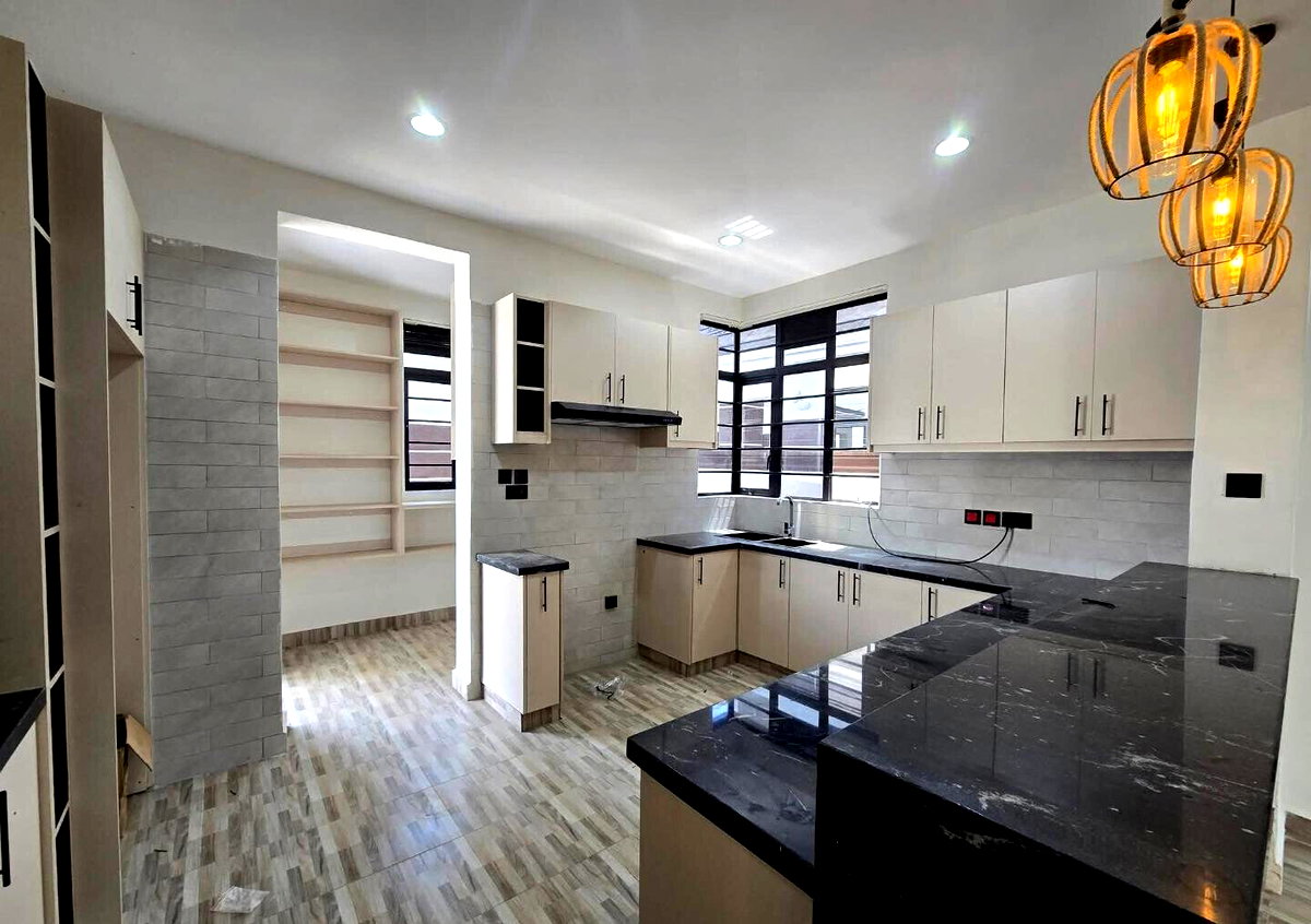 4BR Maisonette with DSQ & Attic – Membley, Ruiru