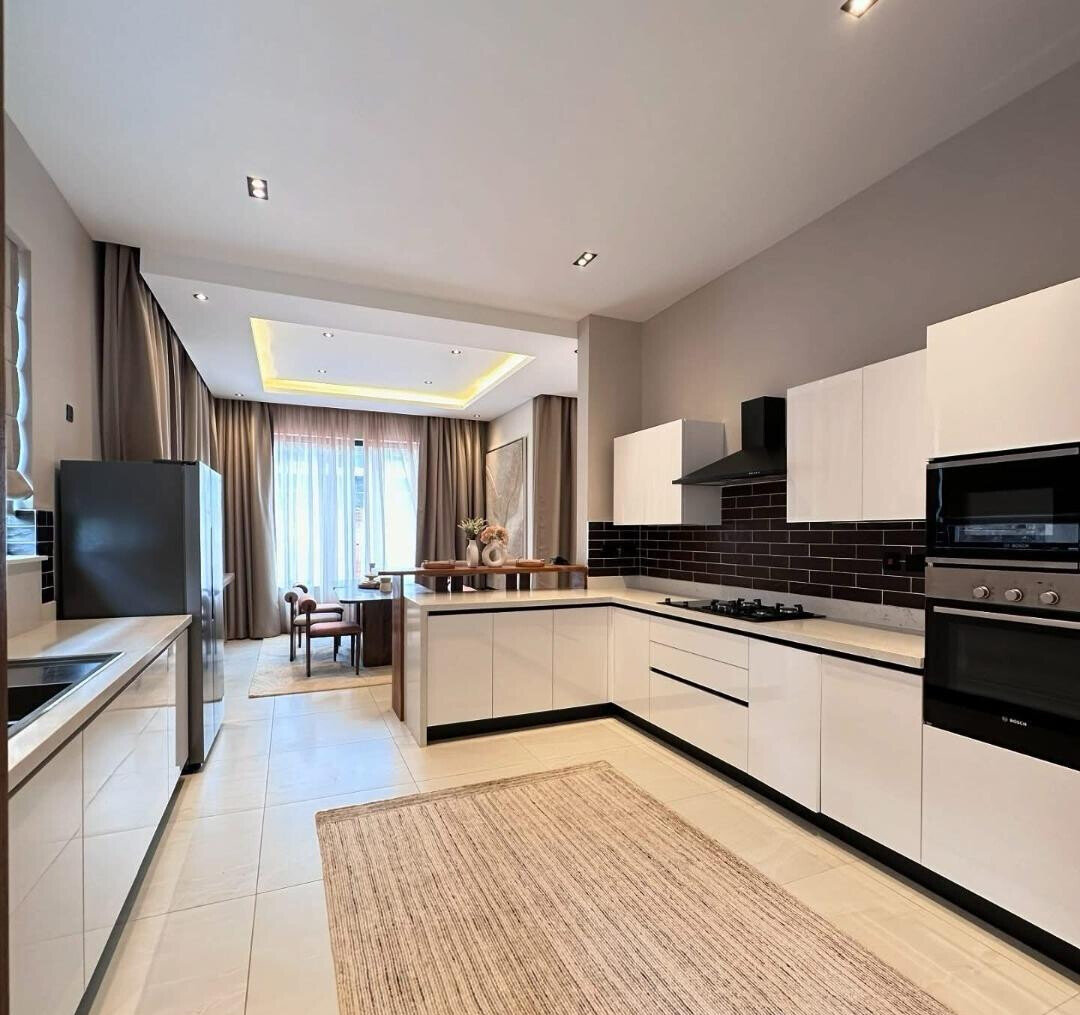 4BR All-Ensuite Townhouse with Pool & Clubhouse - Loresho