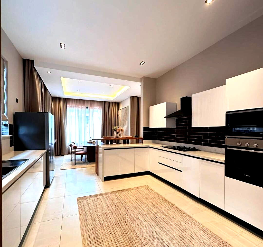 4BR All-Ensuite Townhouse with Pool & Clubhouse - Loresho