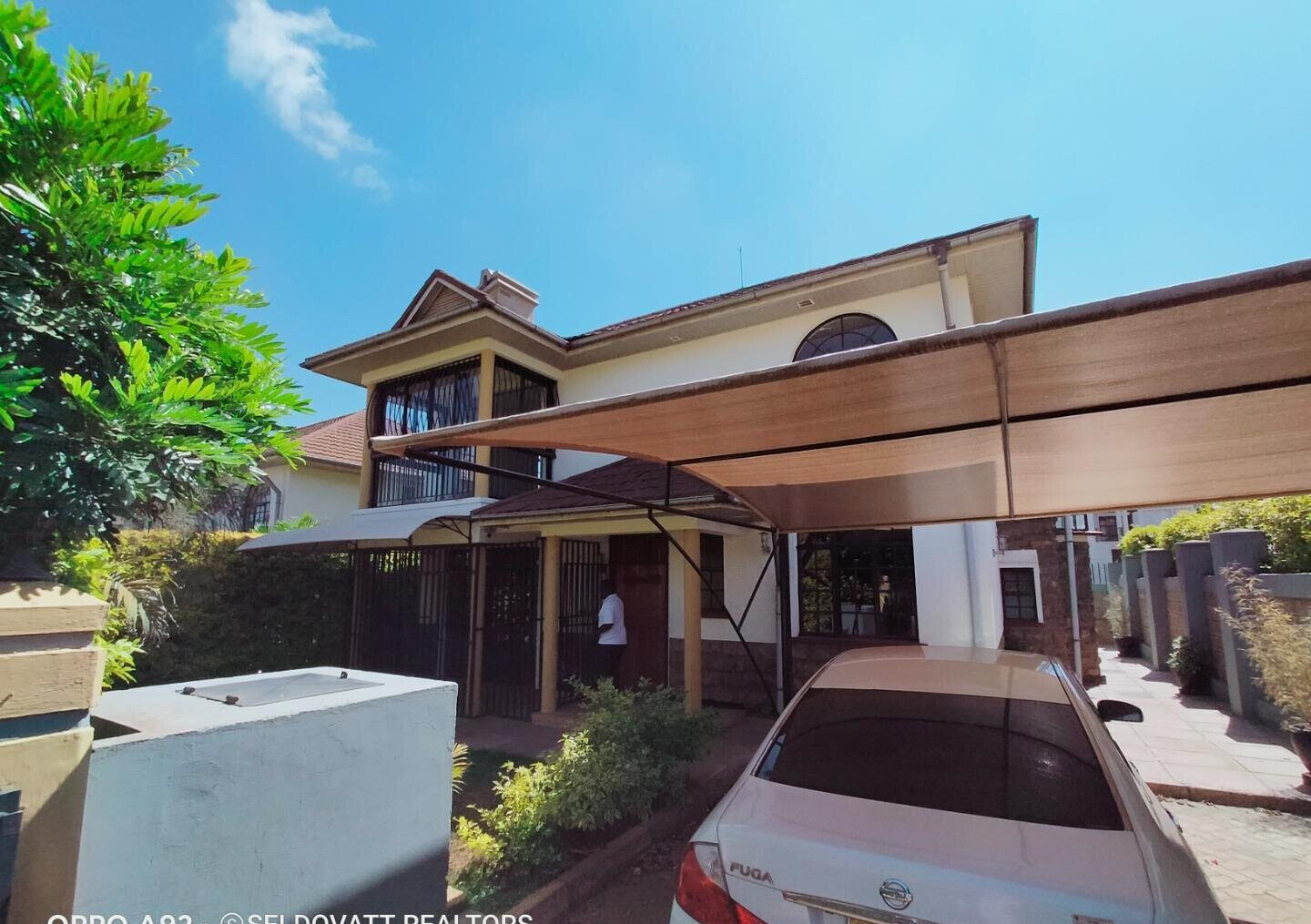 4-Ensuite Townhouse with Pool & Borehole - Loresho
