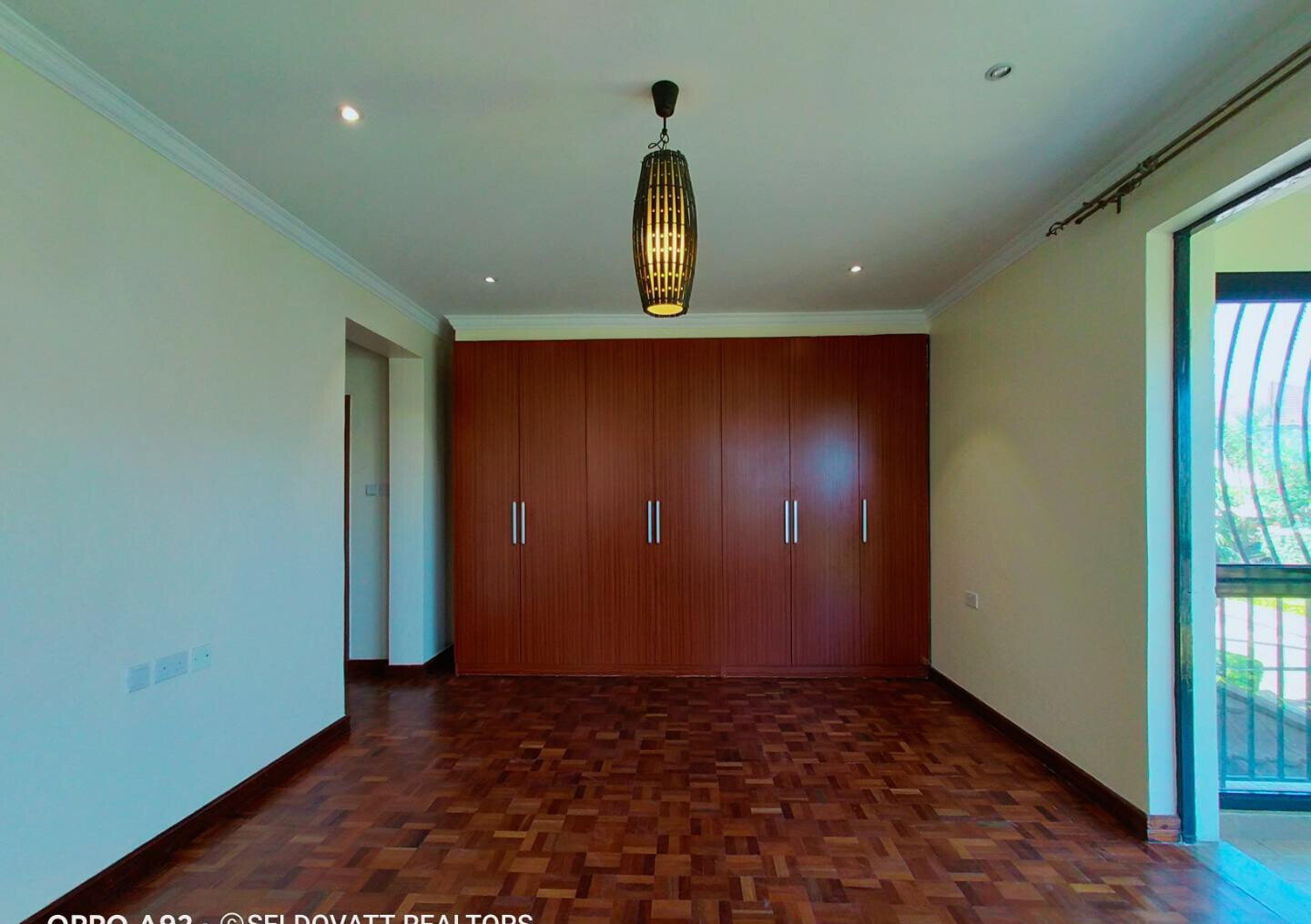 4-Ensuite Townhouse with Pool & Borehole - Loresho