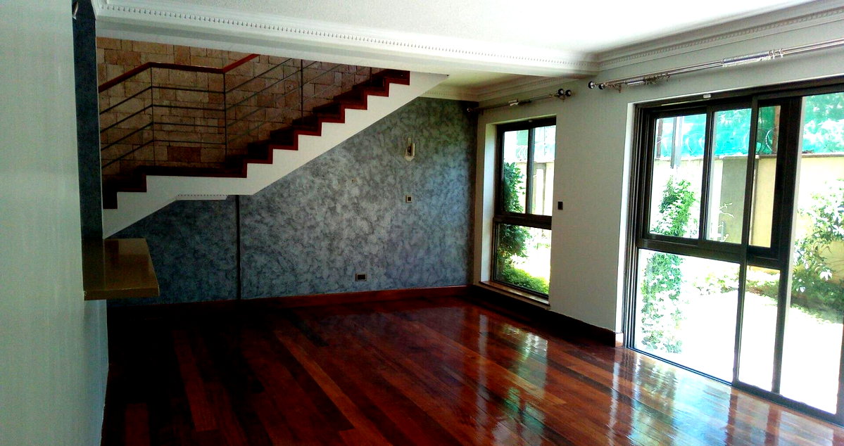 Triplex Villa with Private Garden & Heated Pool Access - Kileleshwa