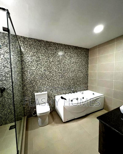 4bdrm Apartment in Lavington, Valley Arcade for sale - Image 15