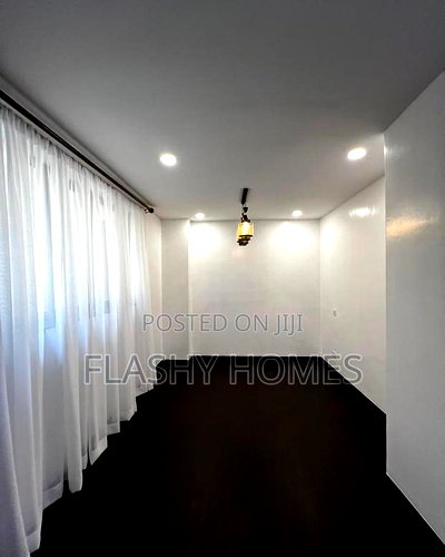 4bdrm Apartment in Lavington, Valley Arcade for sale - Image 8