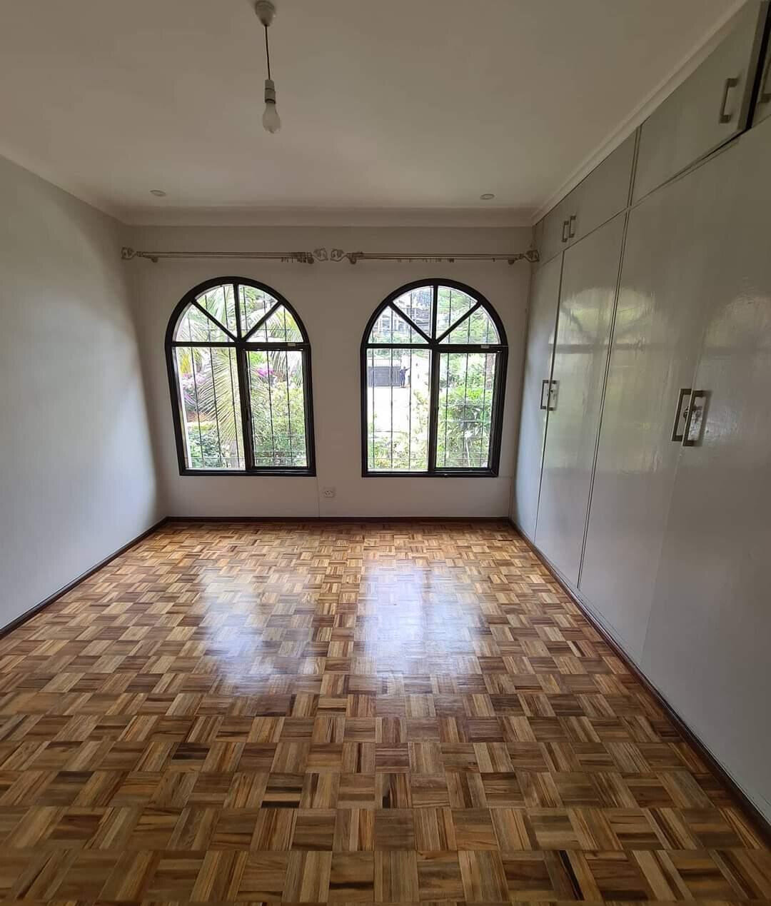 4BR Villa with DSQ & Garden - Kileleshwa Gated Community