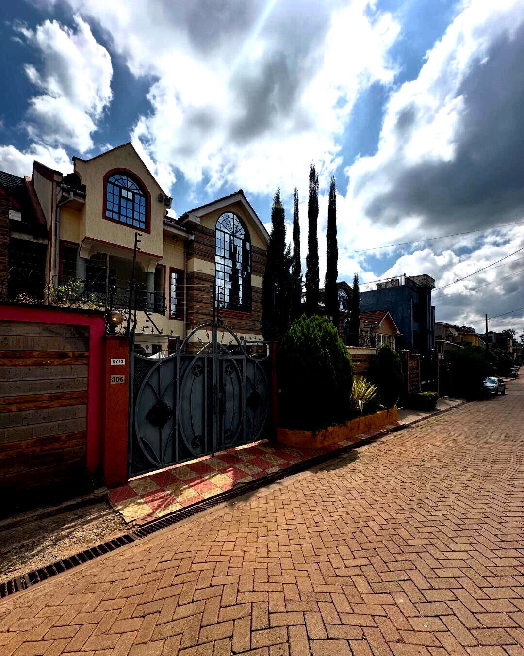 7-Bedroom Home with 20,000L Water Reserve – Langata