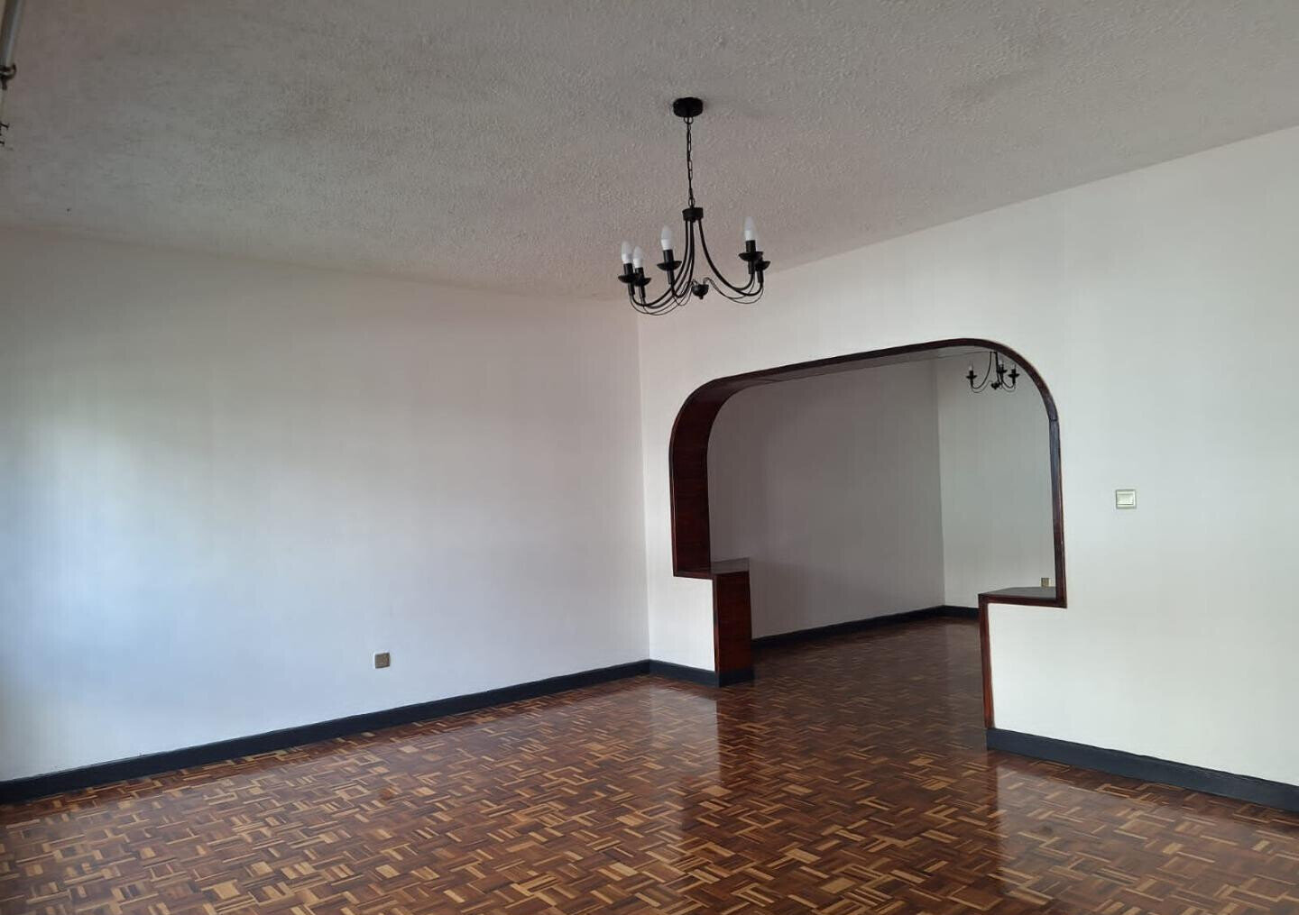 4BR Townhouse with DSQ & Wooden Floors - Westlands
