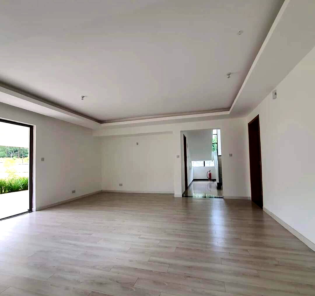 5-Ensuite Townhouse with Clubhouse & Pool – Karen Gated Community