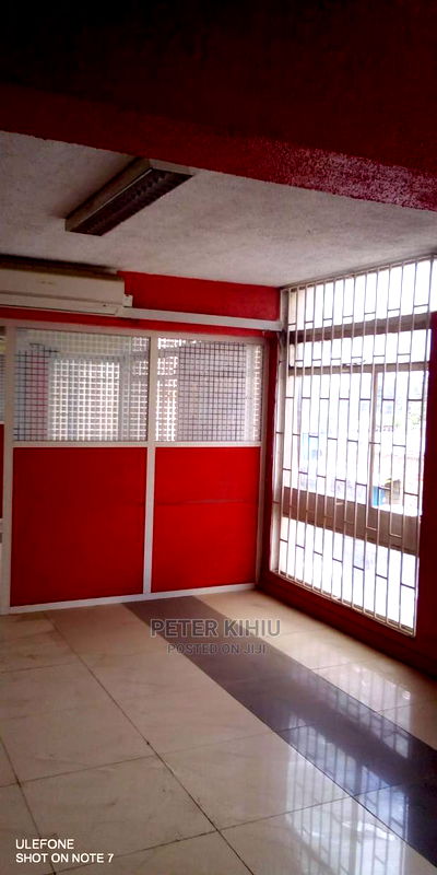 Commercial Building for Sale in Industrial Area - Image 17