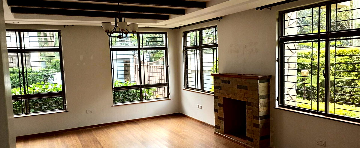 5-Ensuite Townhouse with Rooftop Terrace & Solar - Lavington