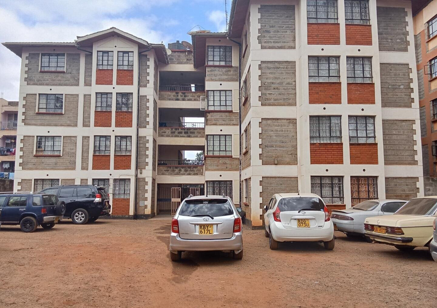 1/2 Acre Commercial Flat for Sale