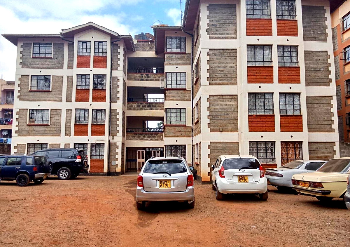 1/2 Acre Commercial Flat for Sale
