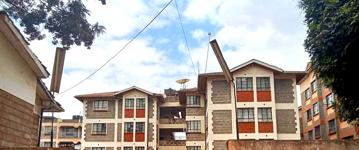 1/2 Acre Commercial Flat for Sale