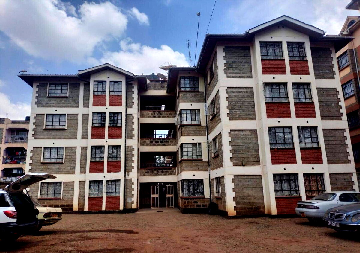 1/2 Acre Commercial Flat for Sale