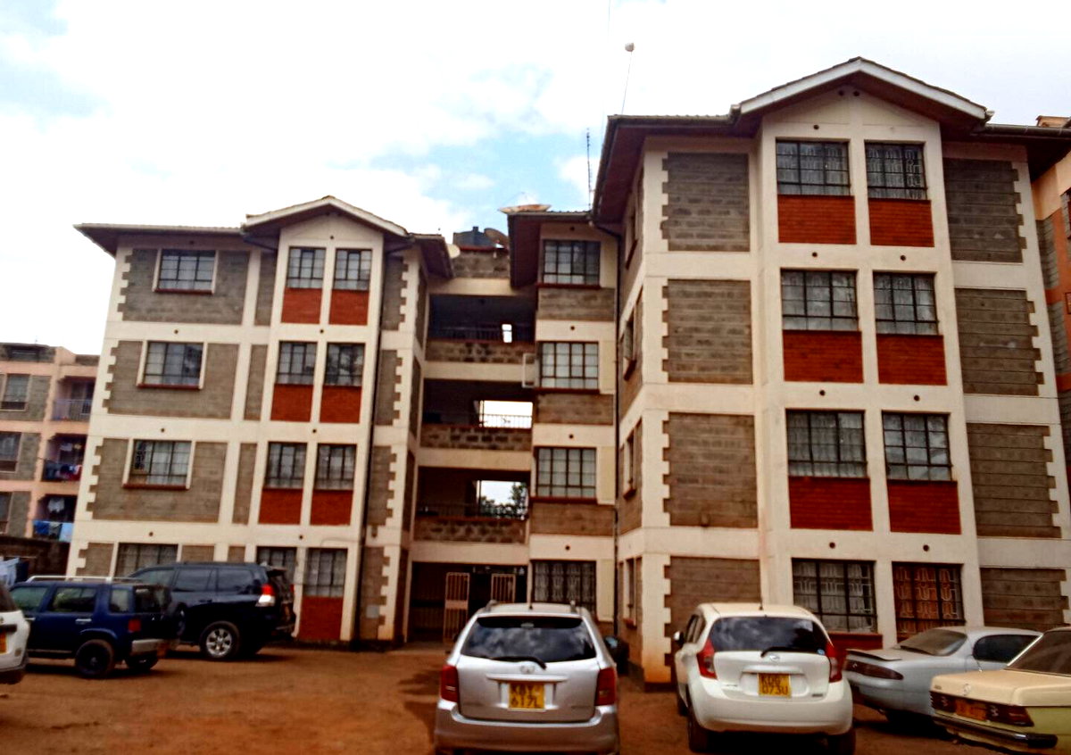 1/2 Acre Commercial Flat for Sale