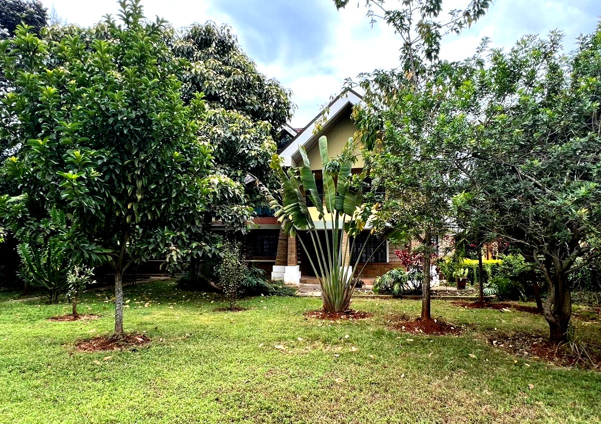 5-Ensuite Townhouse with Guest House & Jacuzzi – Hardy, Karen
