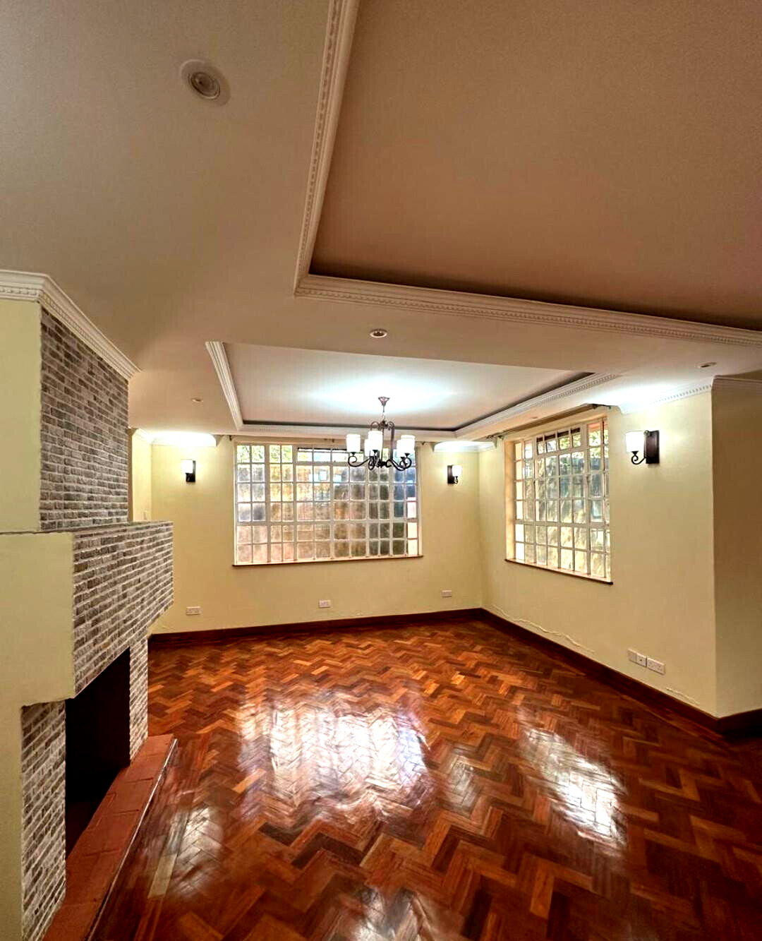 4-Ensuite Townhouse with DSQ & Clubhouse Access - Lavington