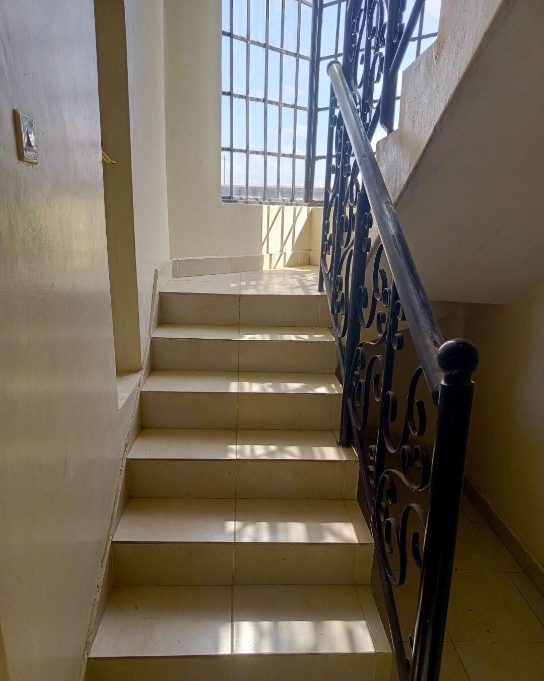 Attic-Style 4BR Townhouse with Private Garden - Syokimau