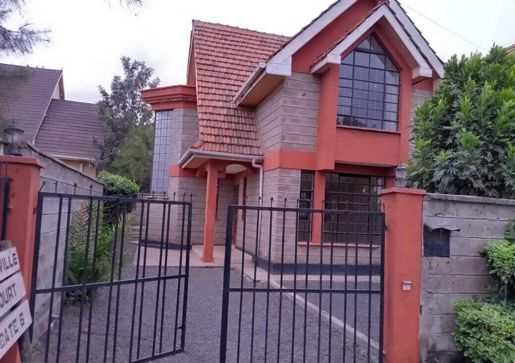 Attic-Style 4BR Townhouse with Private Garden - Syokimau