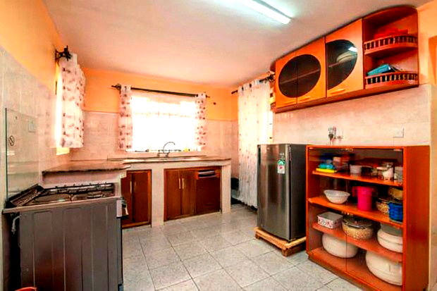 5bdrm Mansion in Meriland, Katani for sale